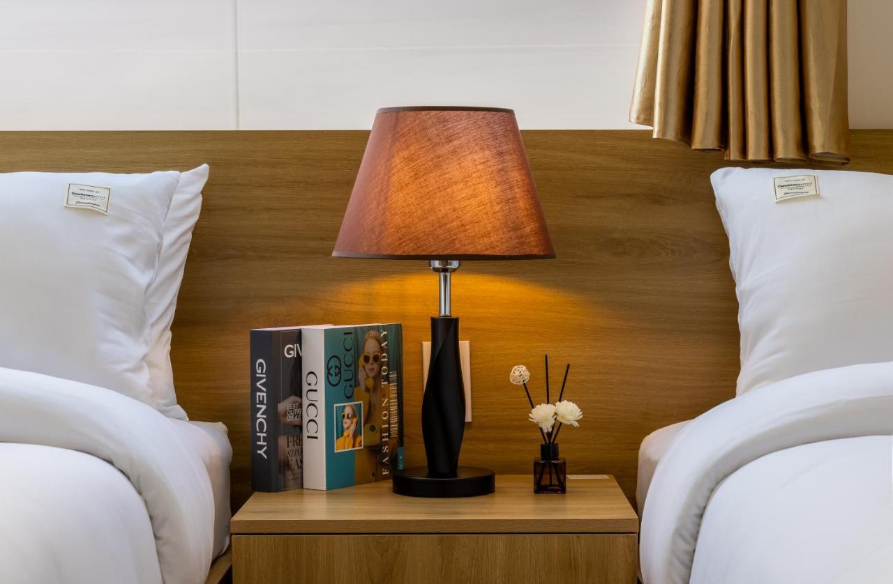 Cat Ba Hongkong Hotel Dong Khe Sau 外观 照片