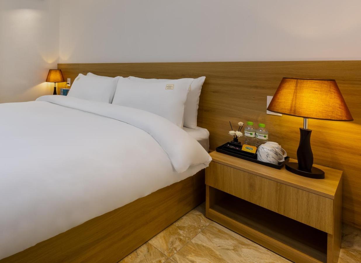 Cat Ba Hongkong Hotel Dong Khe Sau 外观 照片