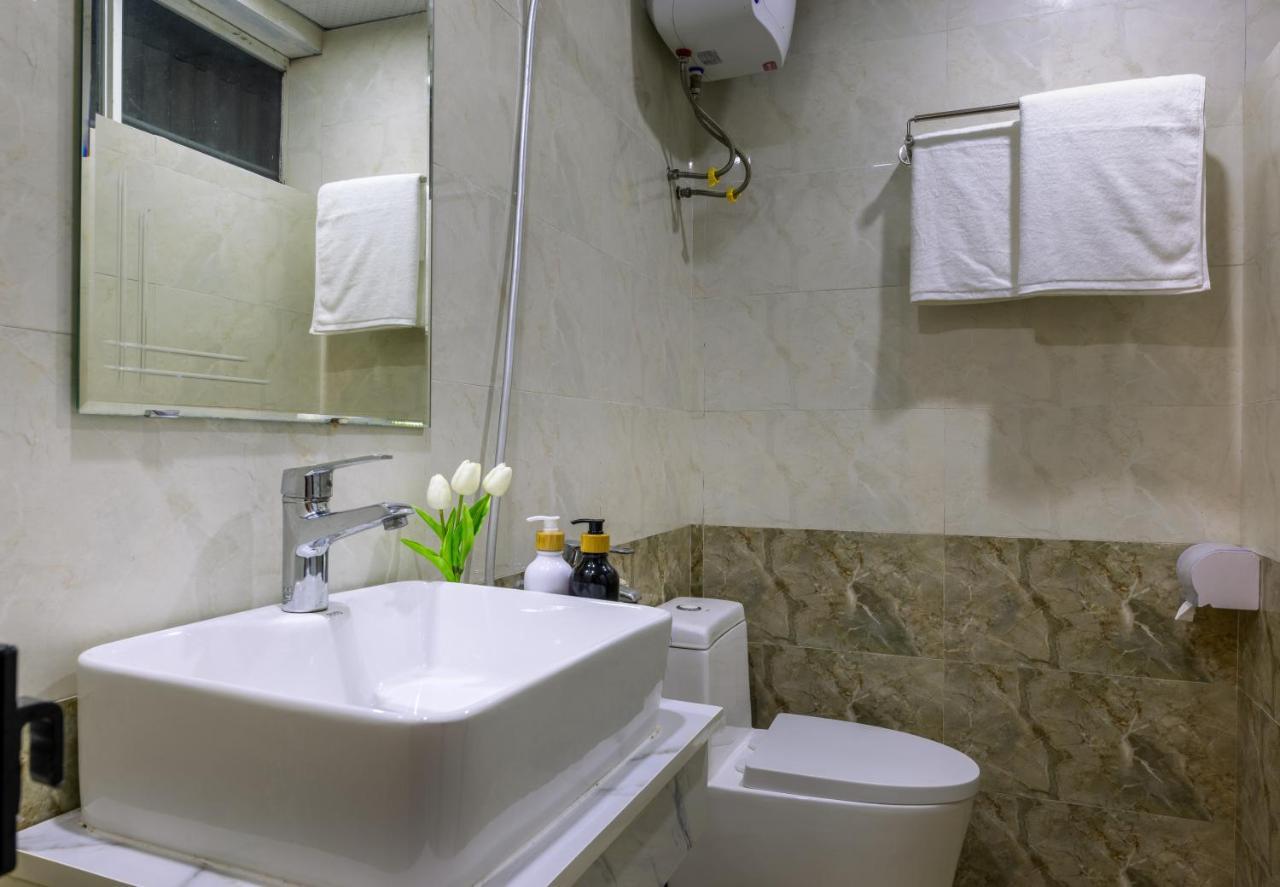 Cat Ba Hongkong Hotel Dong Khe Sau 外观 照片